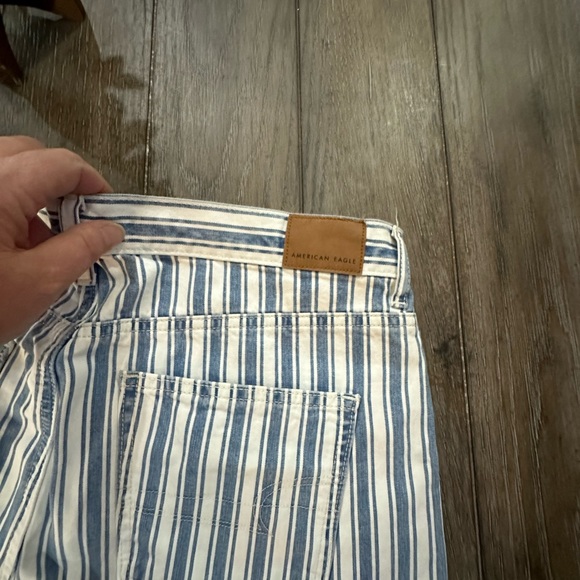 American Eagle Jean Shorts NWT - Picture 5 of 6